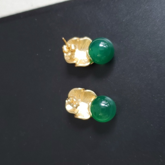 Gorgeous Gold Flower Jade Ball Earrings - Picture 5 of 6